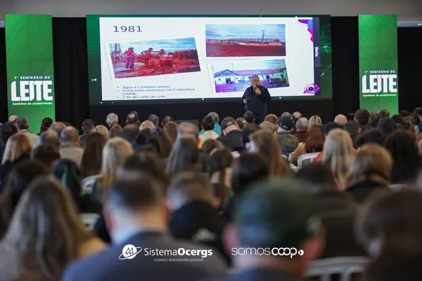 Cotrirosa impulsiona pecuária leiteira com o 3º Seminário do Leite 