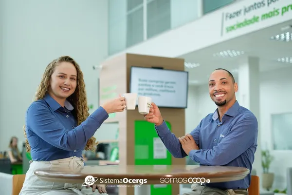 Estágio impulsiona carreira de jovens no cooperativismo de crédito