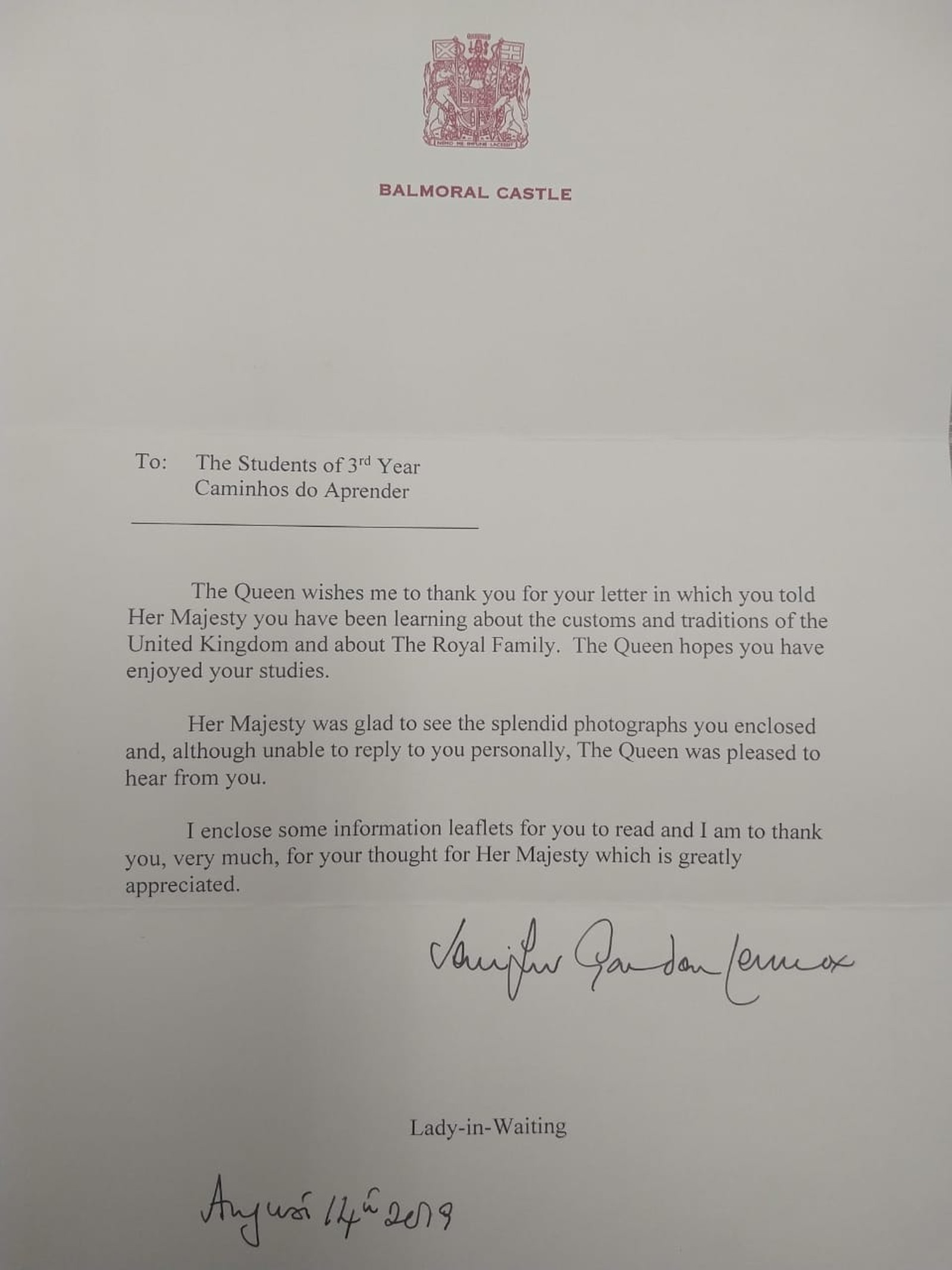 Carta da Rainha Elizabeth II aos alunos da escola Caminhos do Aprender â Foto: ReproduÃ§Ã£o